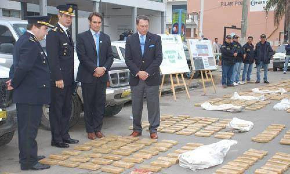 Destruyen 1,5 toneladas de marihuana.