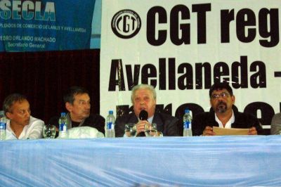 Con Camioneros afuera, la CGT regional busca normalizarse