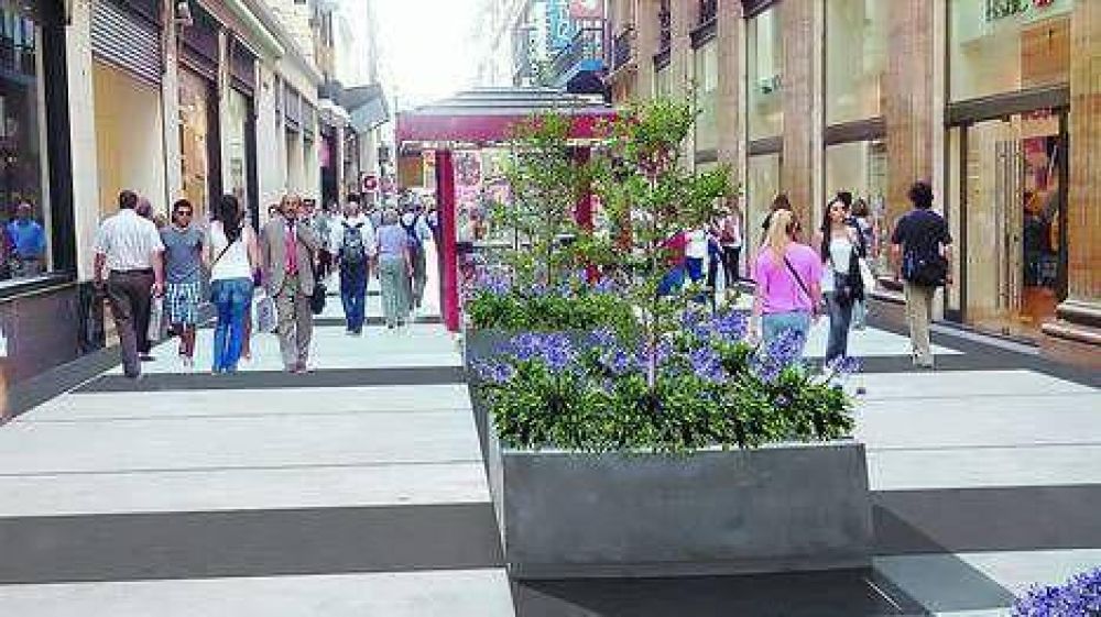 Arranca un plan para poner a nuevo la peatonal Florida