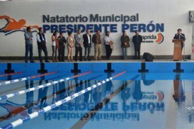 Laprida inaugura nuevo natatorio e inicia obras viales