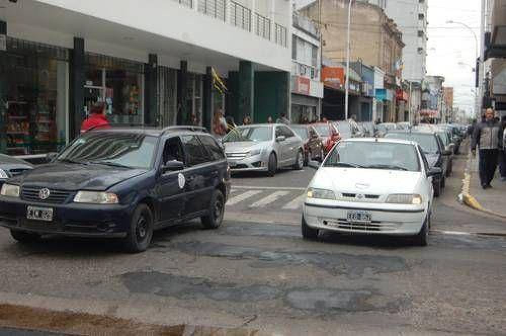 Marcha por la zona c�ntrica: piden que se adopten medidas para prevenir asaltos a los choferes de remis