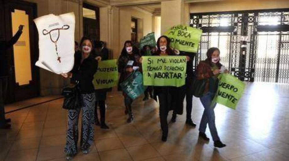 Un escrache para legalizar el aborto