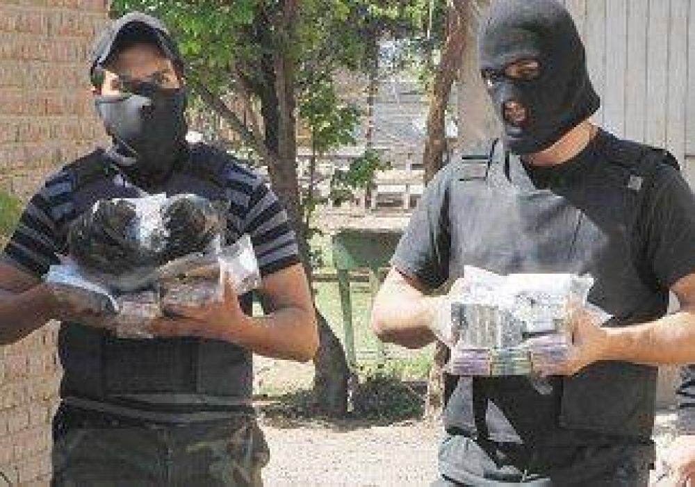Secuestraron drogas y sospechan que el negocio se maneja desde la c�rcel 