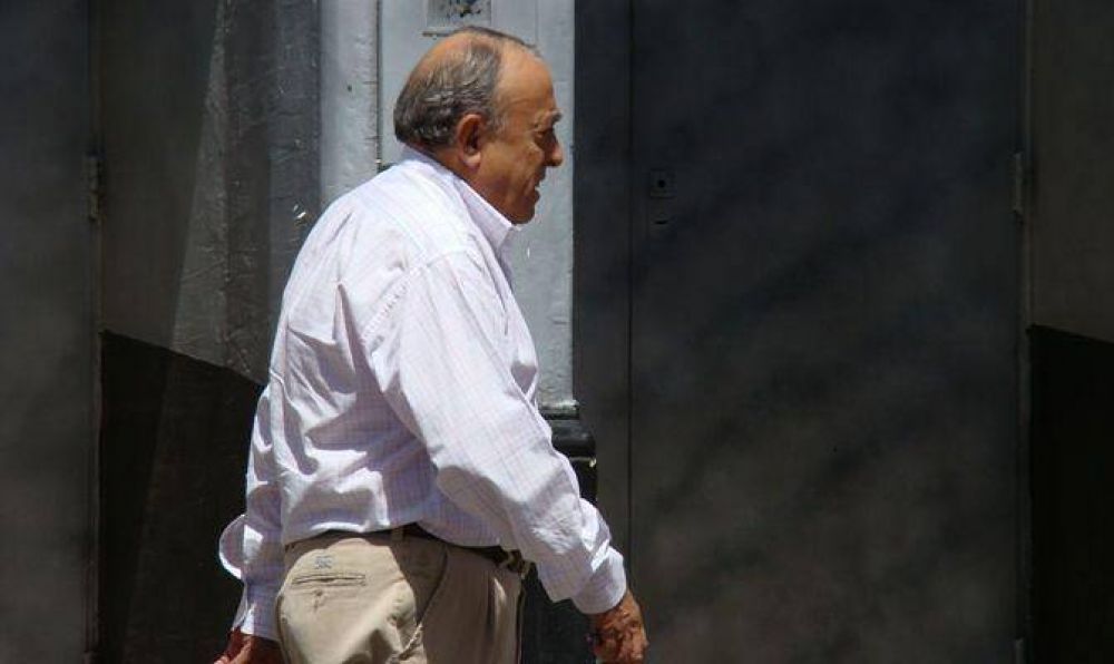 Subzona 14: Iriart no pudo declarar y Sabattini neg� las acusaciones	