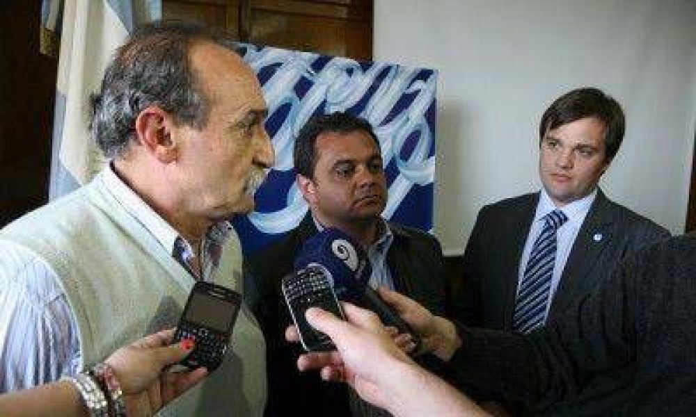Tras el asalto a un colectivero en el Este, el Gobierno prometi� custodiar micros