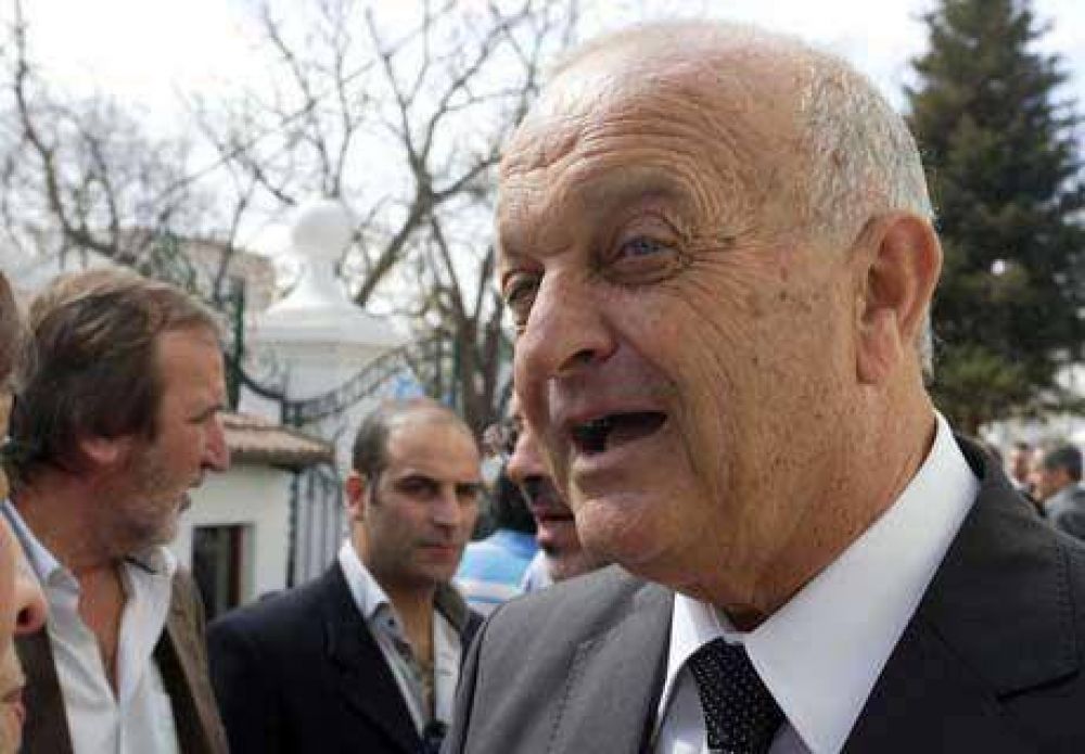 Ministro de Producci�n detall� aspectos de su futuro plan de trabajo