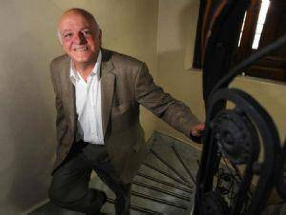 Radicales piden respuestas al candidato de P�rez
