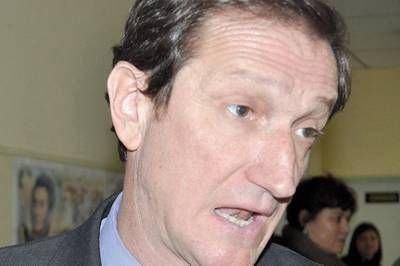 Zaffaroni defiende nuevos dise�os curriculares