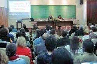 Reconocidos investigadores en el Encuentro de Geohistoria Regional	