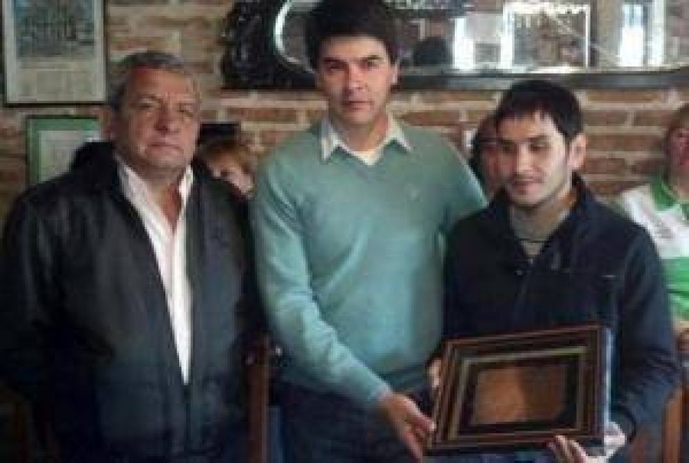 El Instituto del Deporte Chaque�o reconoci� a �ngel Garc�a Deldo