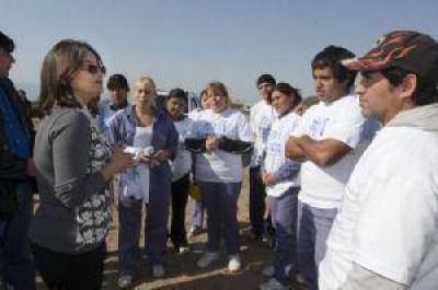 Corpacci visit� a los cooperativistas del programa Argentina Trabaja
