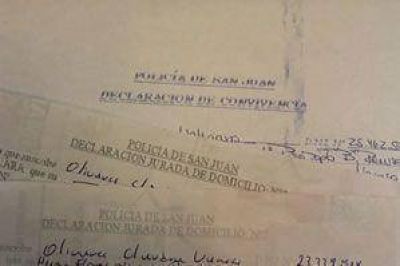  Por ley, buscan que la Polic�a no emita certificados