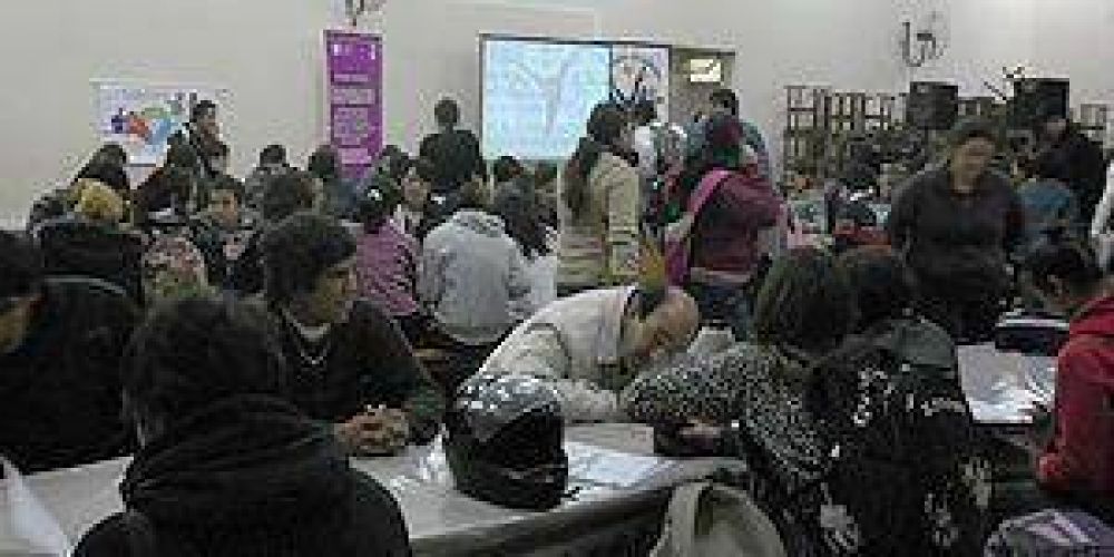 Violencia de g�nero: centenar de j�venes participaron en jornada