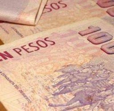 Sentado sobre la �caja�, Beder busca garantizar sueldos y aguinaldo