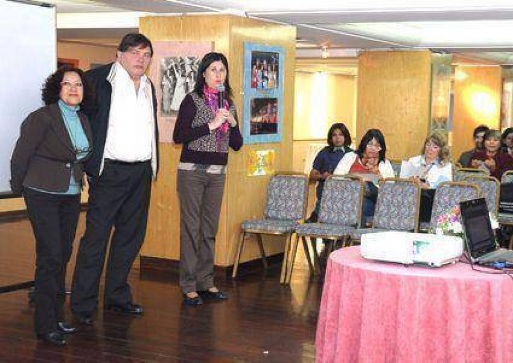 Dictaron taller para optimizar atenci�n  A v�ctimas de violencia 