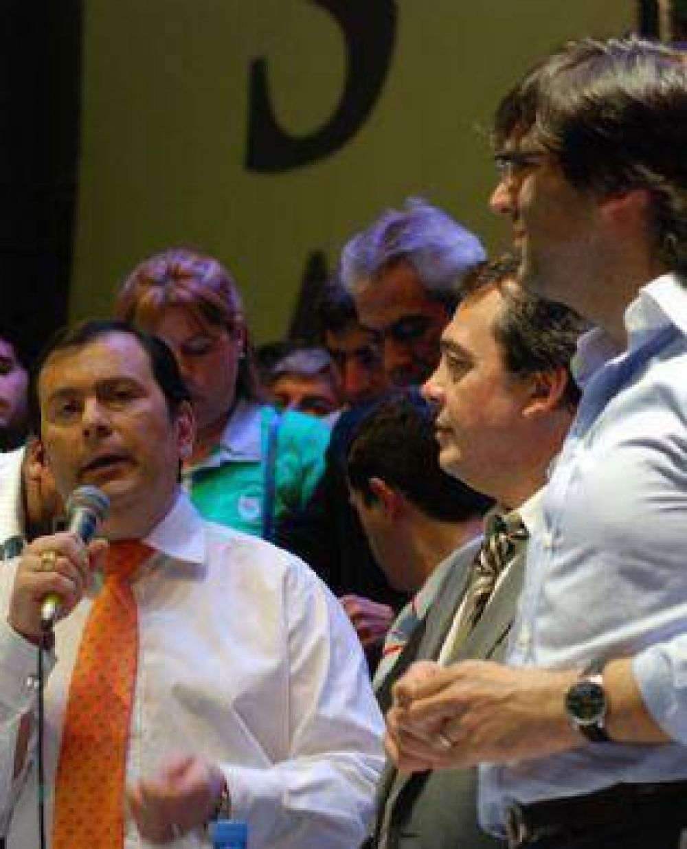 Zamora: �No vamos a desviar el rumbo�