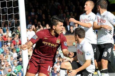 Con un gol del Kun, gan� el City y suma para acercarse a la cima