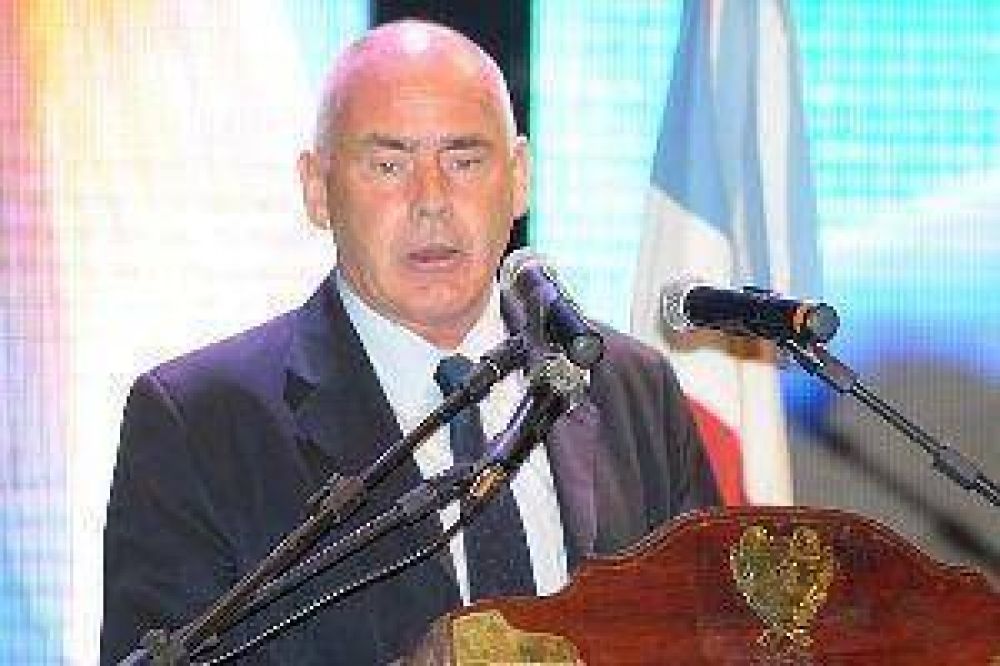 Meyer rescat� que la inversi�n p�blica y privada est�n "cambiando la fisonom�a de Las Termas"