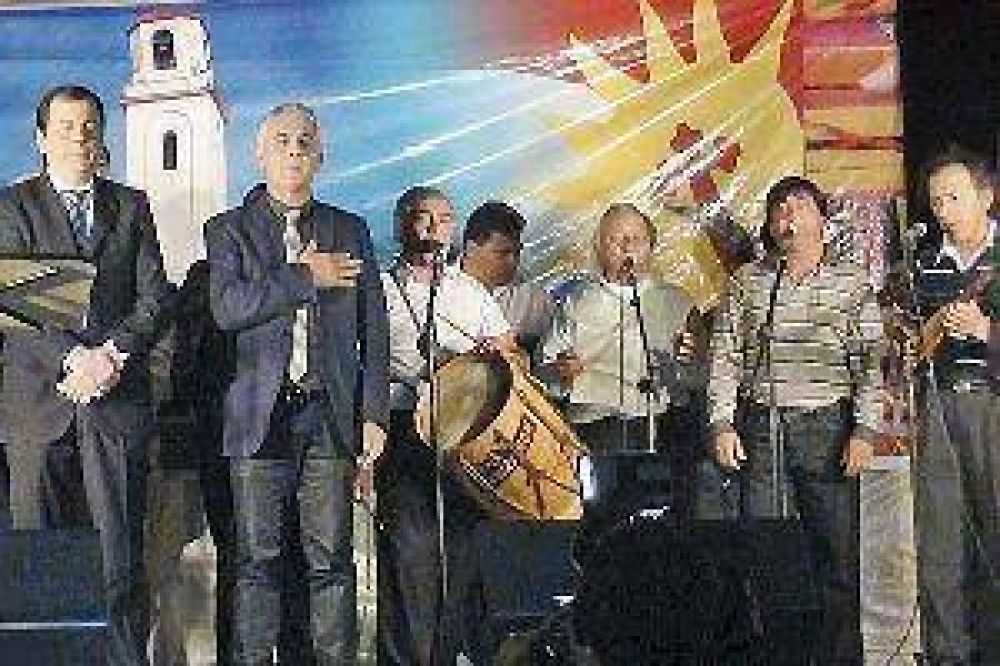 Zamora reiter� su decisi�n de construir el dique Tasigasta en el sur provincial