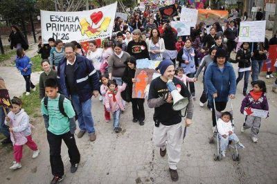Laport condujo �Manos para Cuidarme� en el barrio Las Tunas