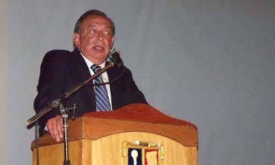 Z�ccaro se mostr� preocupado por los fondos para Educaci�n