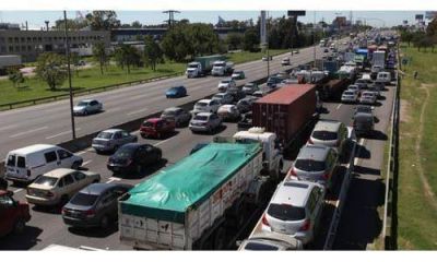 Asaltaron a una mujer en un atascamiento en Panamericana