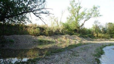 Advierten sobre posibles inundaciones por la extracci�n de �ridos en el r�o Chirimayo 
