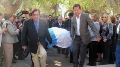 Sentido homenaje a Antonio Saadi en Bel�n