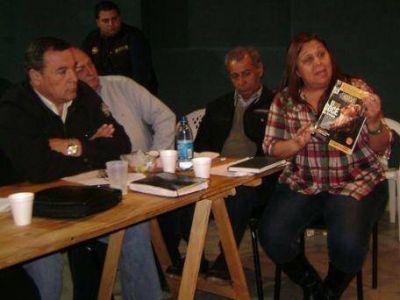 Concejo Deliberante: Entre la jaboner�a de Vieytes y las pelotas para quedarse hasta la medianoche
