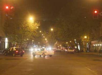 Tras incidente de tr�nsito, un taxista bale� a dos hombres y escap�: uno est� muy grave