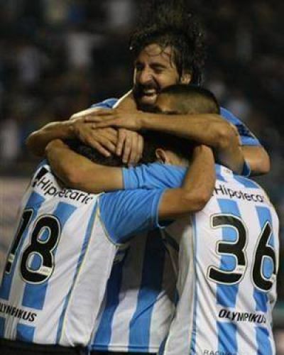 Racing gole� y profundiz� la crisis del Cicl�n