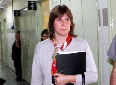 Megaestadio: "Hay que hacer un techo m�s simple, m�s seguro y m�s barato", dice Giorgis