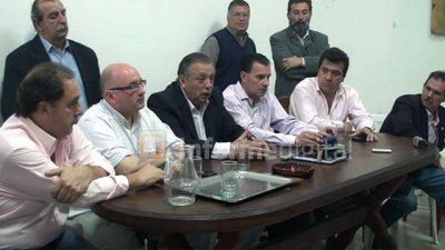 Intendentes y dirigentes radicales eligieron candidato para la conducci�n de la UCR