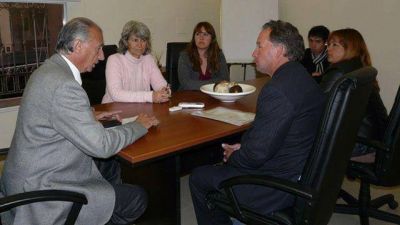 El titular del IAPV dialog� sobre pol�tica habitacional con el intendente de Alcaraz