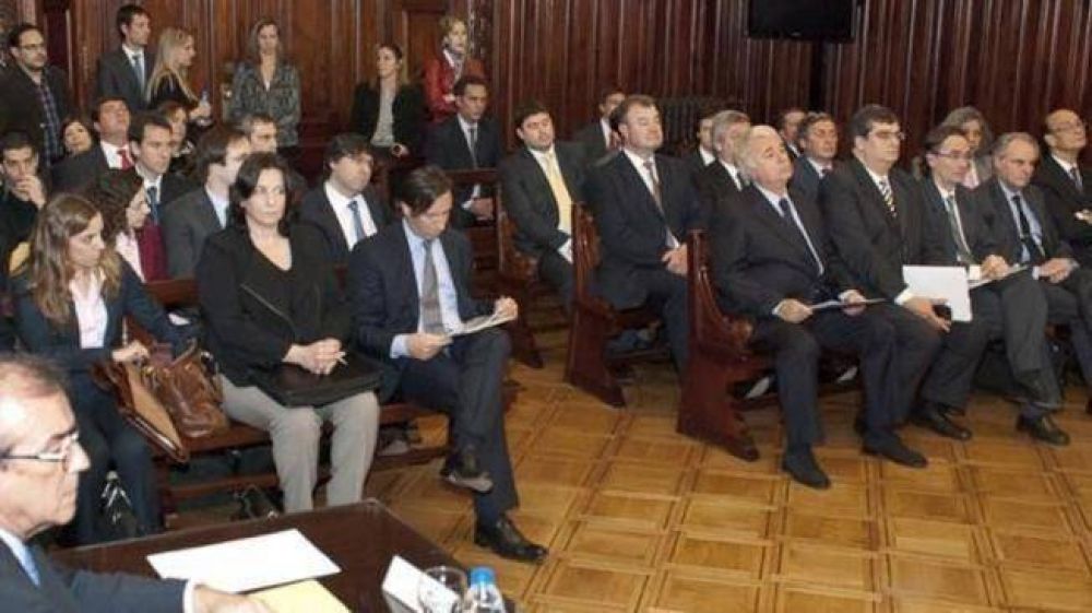 De la Sota ir� paso a paso en el embate contra los K en la Corte