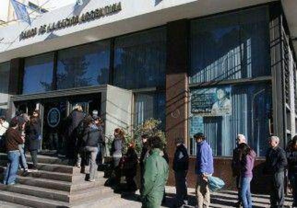 Crecen los plazos fijos en pesos 