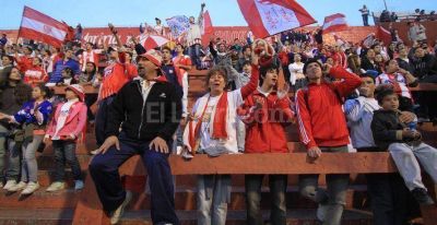 Uni�n gan� sin jugar