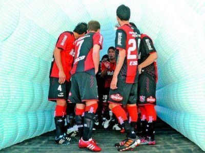 Newell's va a Victoria para engrosar el promedio y el hincha sue�a con seguir l�der