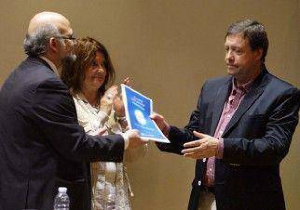 Weretilneck pide apoyo un�nime a la ley educativa