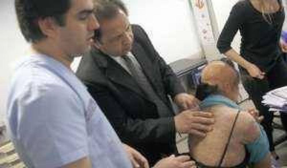Har�n cirug�as in�ditas y gratis para cambiar vidas