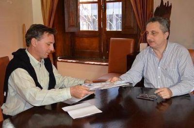 El Gobierno concret� una nueva ayuda econ�mica para el Hogar Santa Teresita