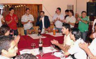 Beder Herrera alent� a los j�venes para que adquieran protagonismo