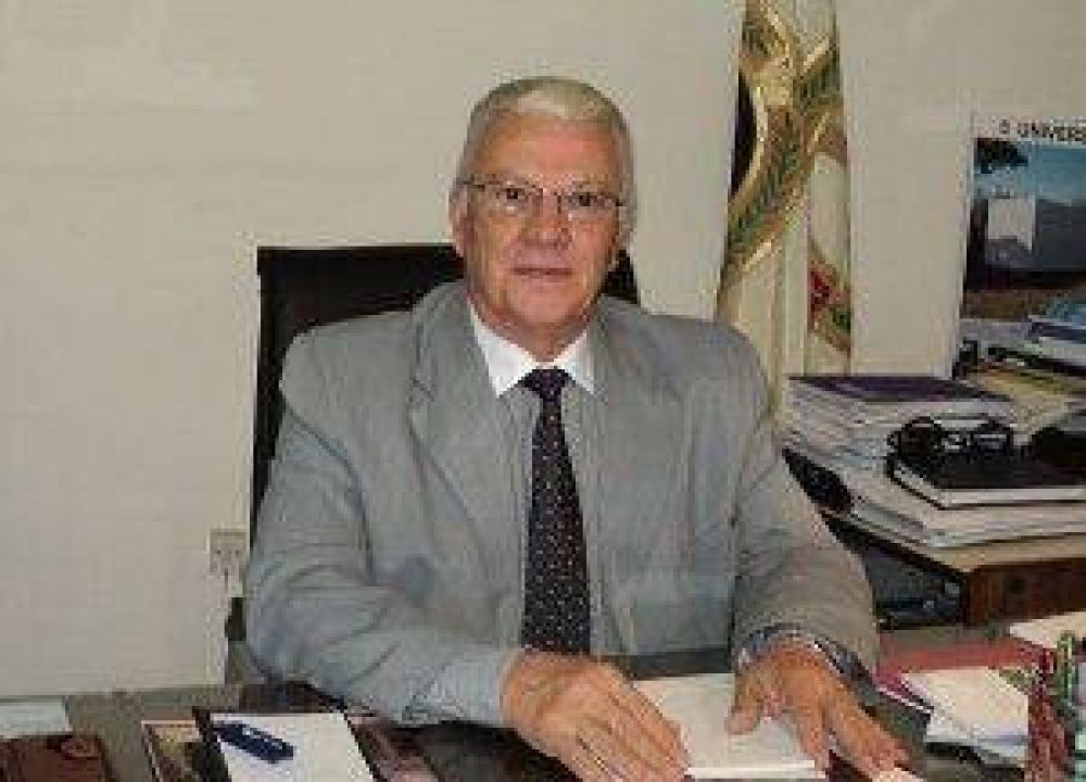  Para el Rector de la UNJU, por la problem�tica de radio universidad �estas cosas no le hacen bien a la Universidad� 