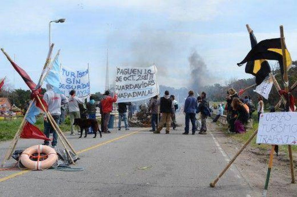 Guardavidas anuncian piquete para el pr�ximo fin de semana largo en Luro y la costa