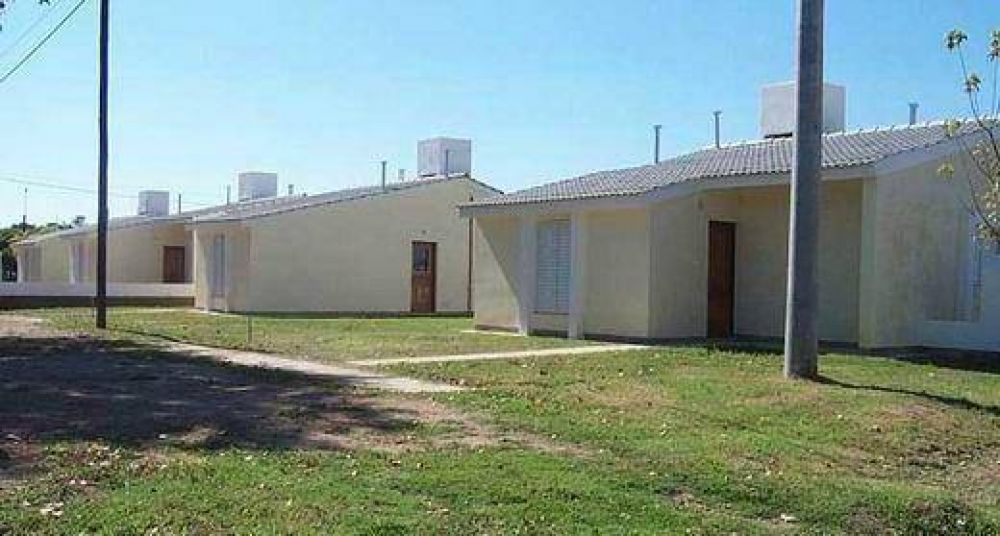 Monte Buey: municipio lanz� dos planes para construir 120 viviendas