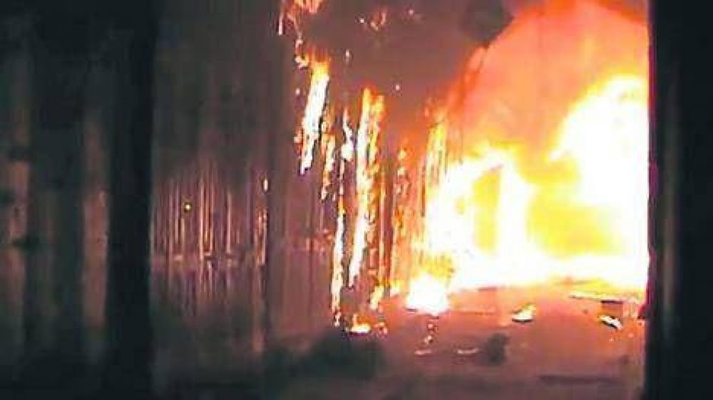 Escala la violencia en Siria: m�s muertes y destrucci�n