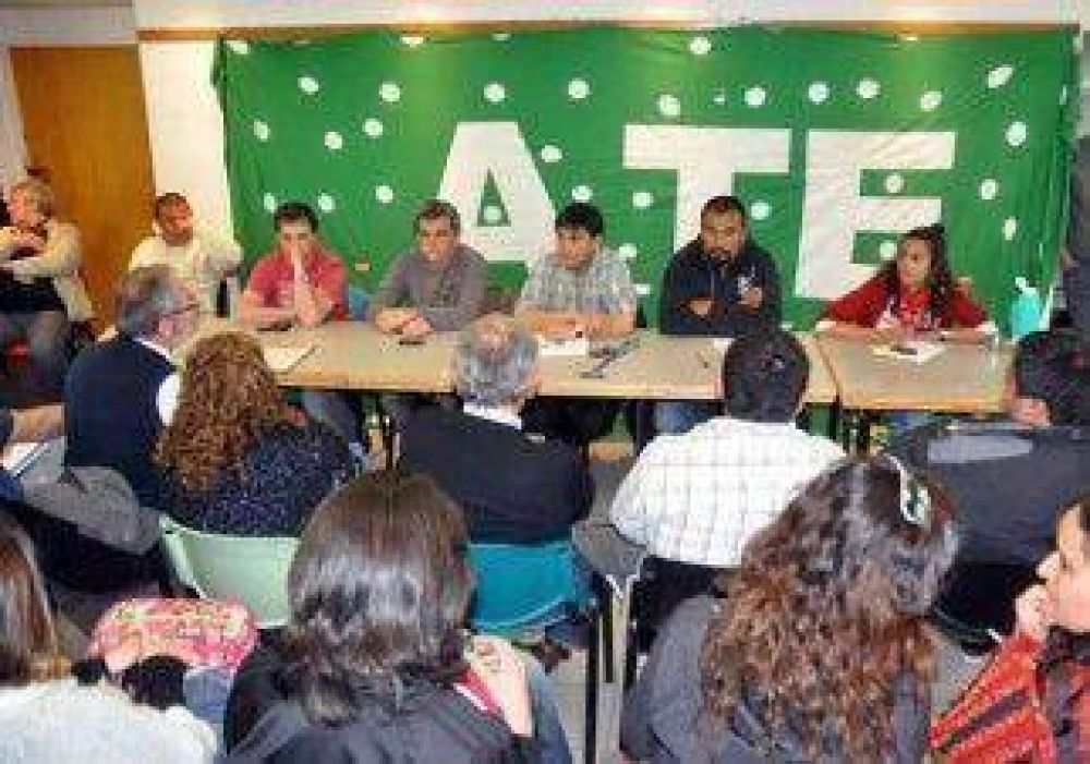 ATE suspende medidas para negociar 