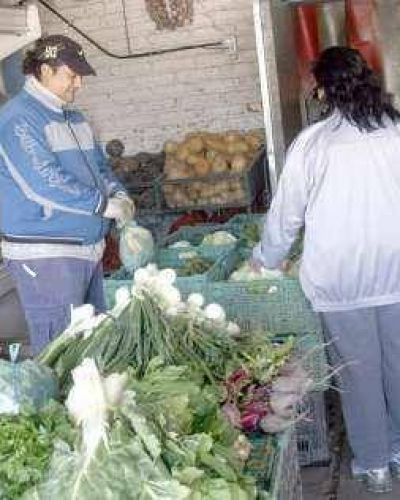 Habr� un cami�n itinerante con fruta y verdura barata
