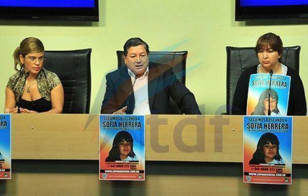 La mam� de Sof�a present� la foto actualizada acompa�ada por autoridades de Chaco