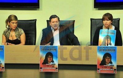 La mam� de Sof�a present� la foto actualizada acompa�ada por autoridades de Chaco